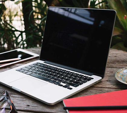 How HP Notebooks Handle Everyday Tasks: Speed, Display, and Comfort