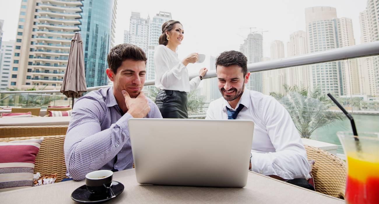 ASUS ZenBook vs ThinkPad: The Business Laptop Comparison UAE Professionals Need
